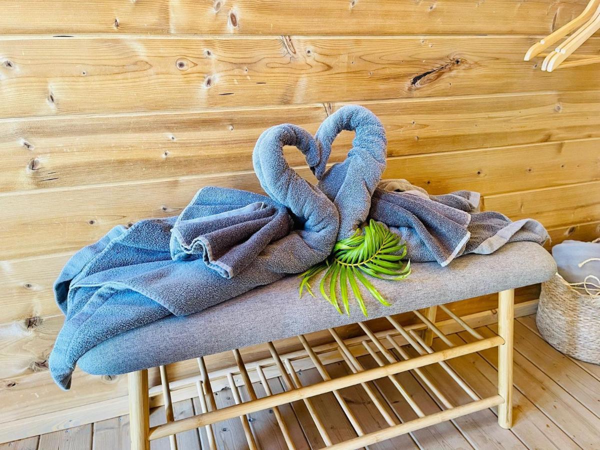 Lykke Suite Spa Sauna Piscina Y Jardin Buzanada Eksteriør bilde