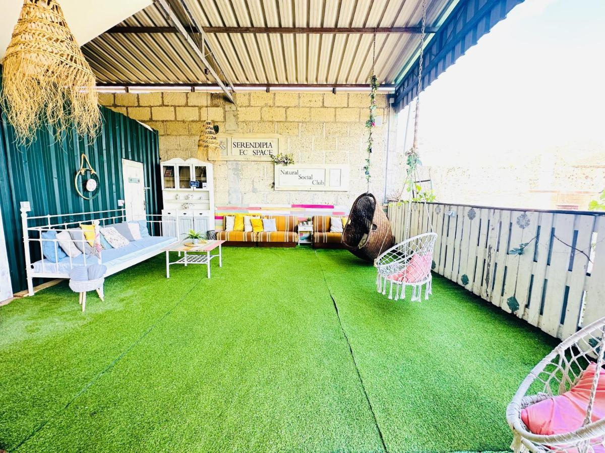 Lykke Suite Spa Sauna Piscina Y Jardin Buzanada Eksteriør bilde